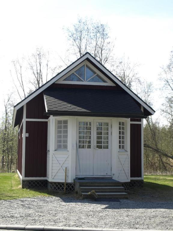 Nuorisokeskus Villa Elba Kokkola  Exterior photo